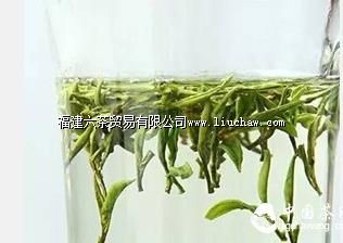 ��Ѱ��ǡ��������ġ����е�һ��