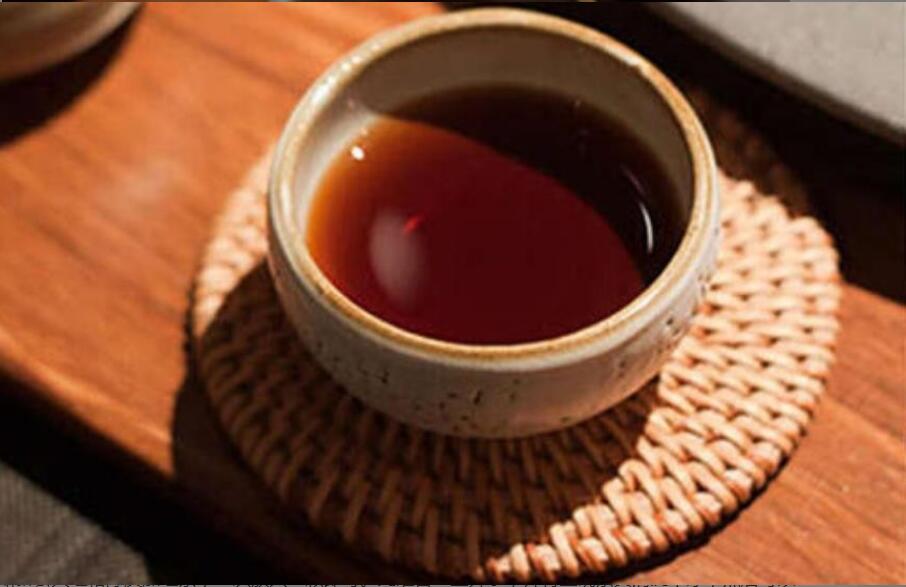 ��Ƥ�ͺ��Ĺ�Ч�����ü�ʳ�÷���