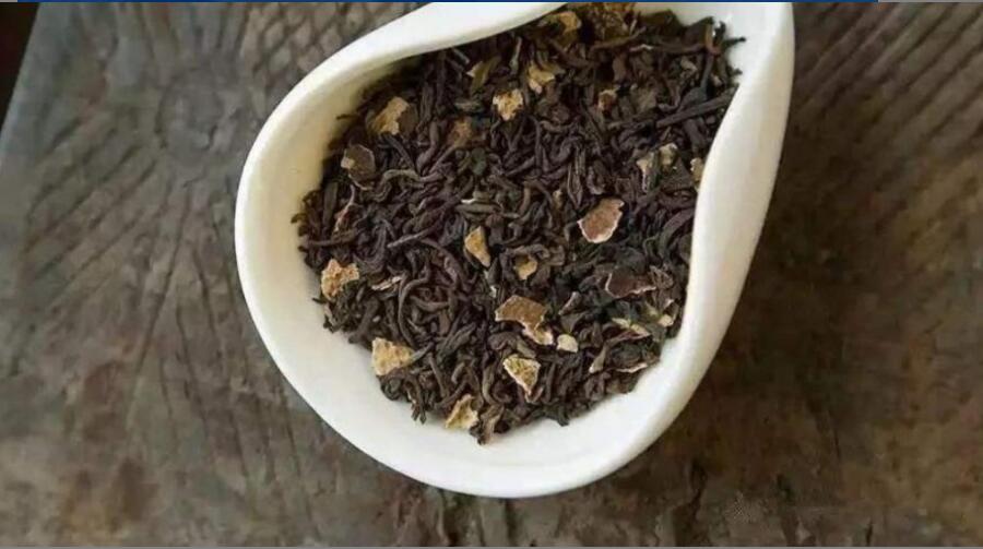 ��Ƥ�ͺ����һ����ˮ����