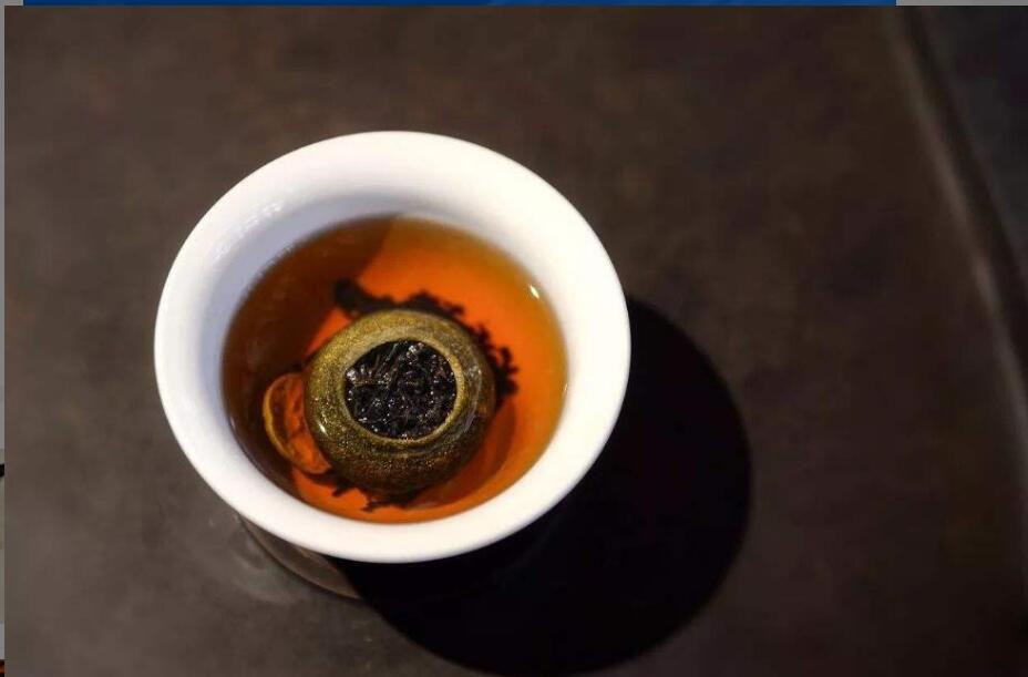 陈皮和普洱茶一起泡水的功效与作用 陈皮和普洱茶一起泡水的功效与作用