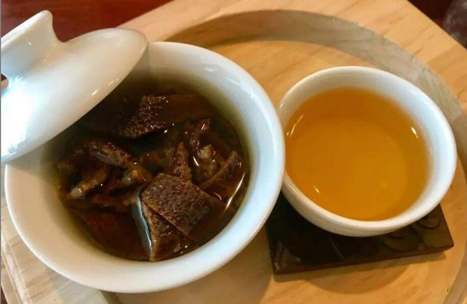 ��Ƥ��ˮ�ȵĹ�Ч