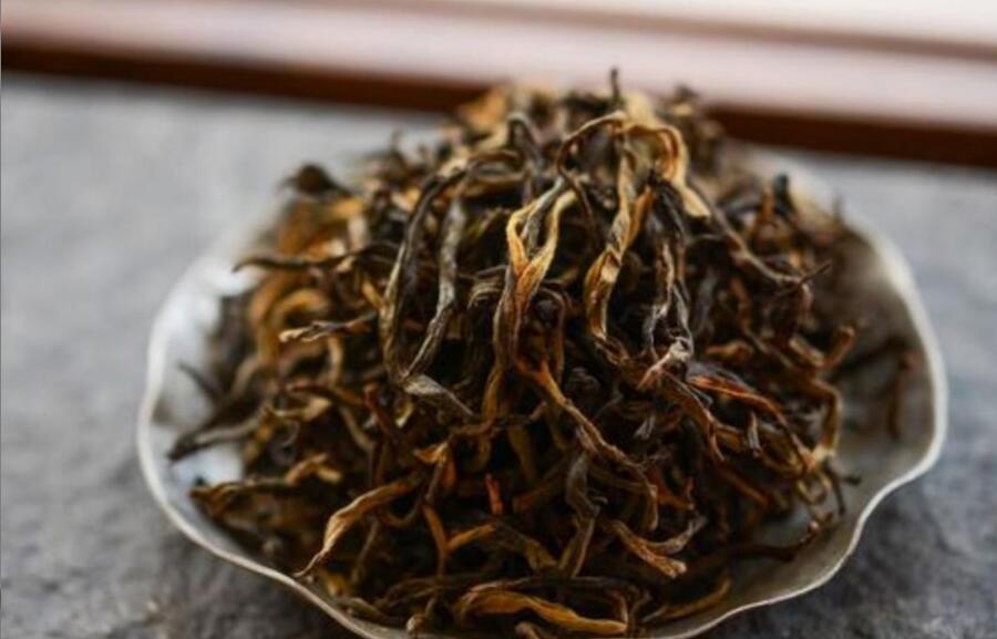 冬天女人喝红茶的好处 冬天女人喝红茶的好处