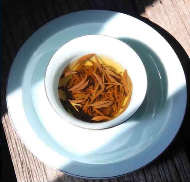 ���������ԺȽ�ü��