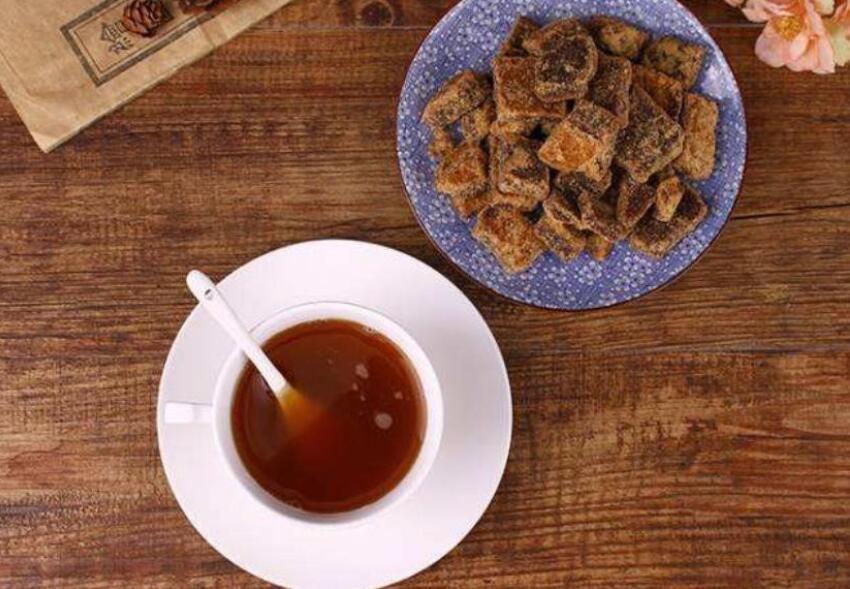 喝姜糖水的功效与作用 喝姜糖水的功效与作用