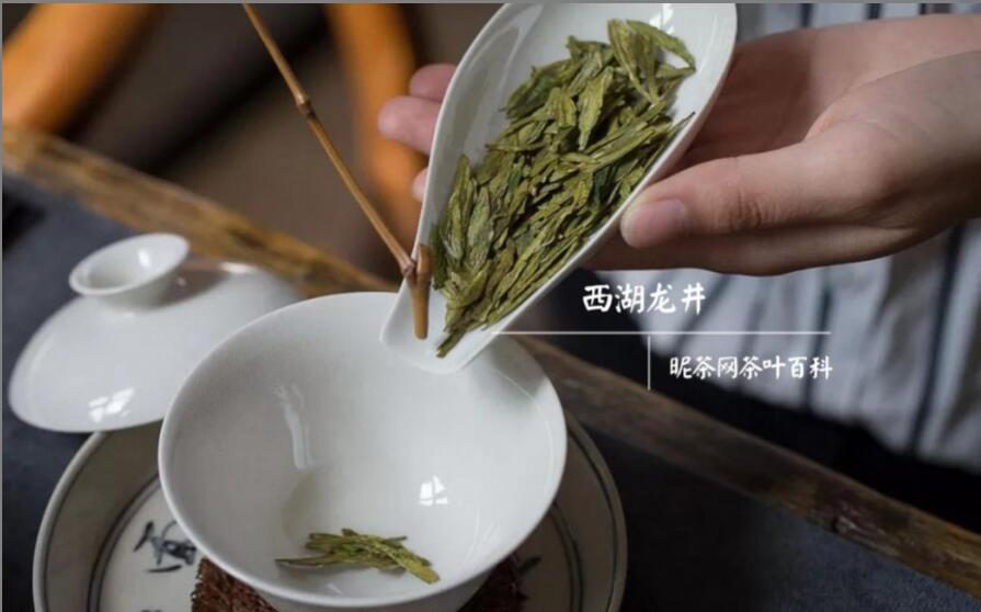 喝龙井茶的好处和坏处 喝龙井茶的好处和坏处
