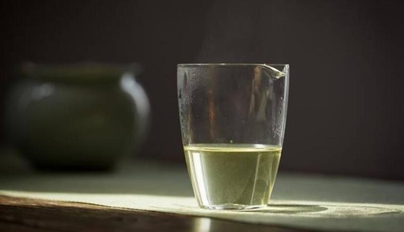 喝明前绿茶的好处 喝明前绿茶的好处