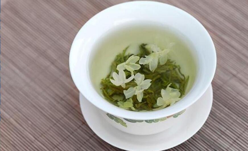 喝茉莉绿茶有什么功效和作用 喝茉莉绿茶有什么功效和作用