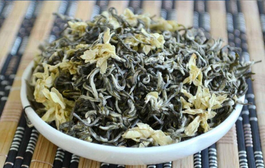 喝茉莉绿茶有什么功效和作用 喝茉莉绿茶有什么功效和作用