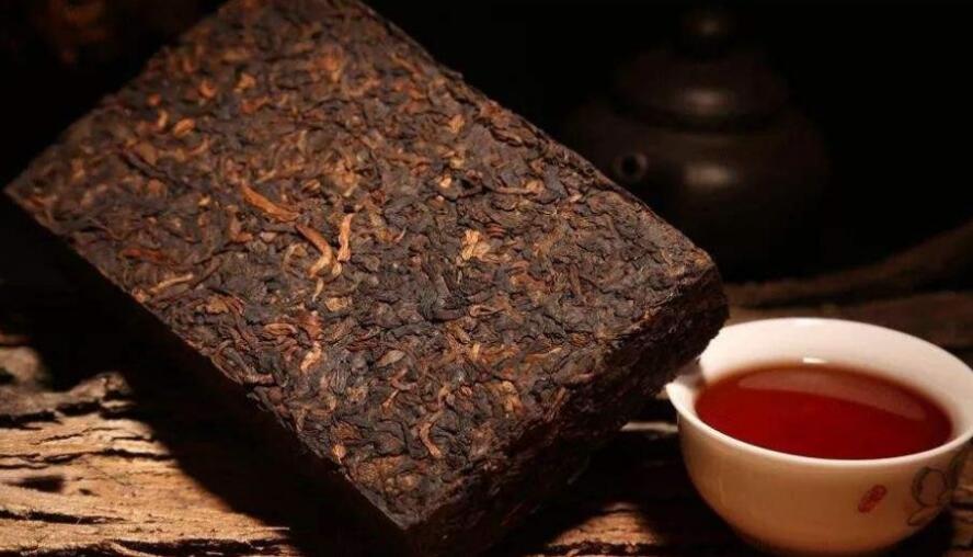 喝砖茶的好处和坏处 喝砖茶的好处和坏处