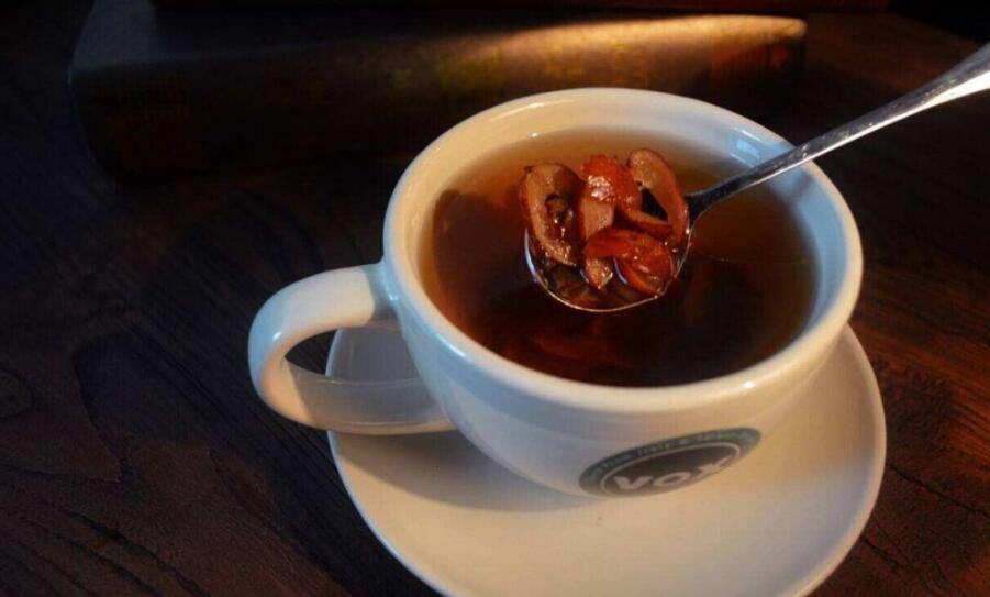 ���ǹ�Բ������轲�Ĺ�Ч