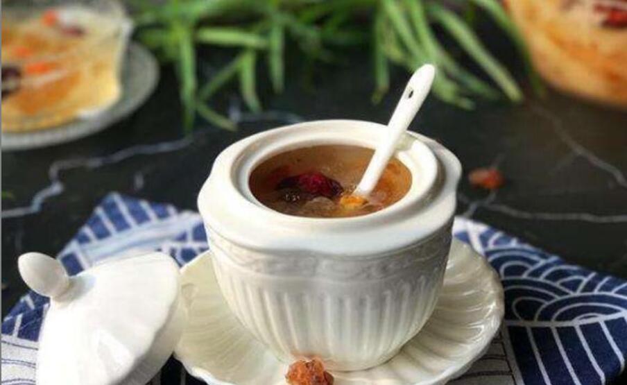 红糖银耳红枣汤的功效 红糖银耳红枣汤的功效