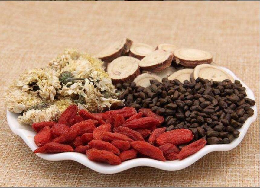 ���ξ����Ӿջ������ˮ�ȵĹ�Ч