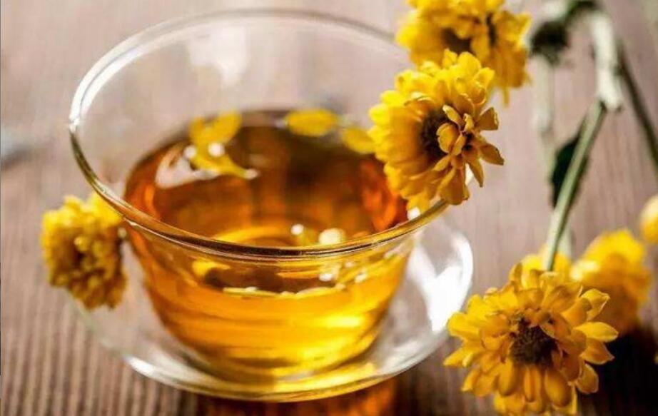 菊花甘草枸杞茶的功效与禁忌 菊花甘草枸杞茶的功效与禁忌