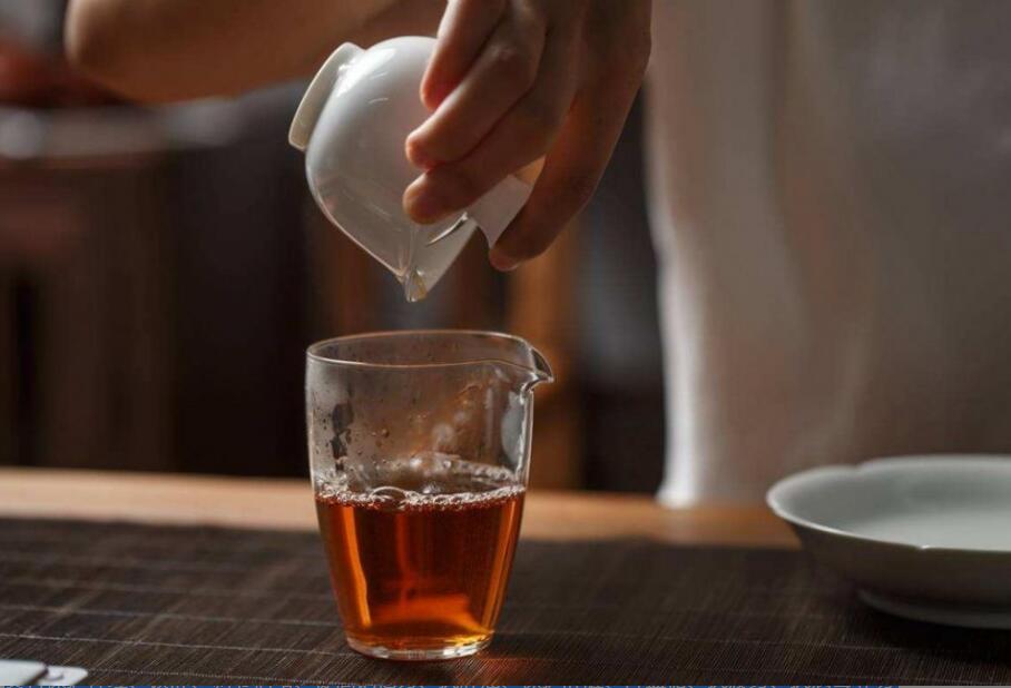 老年人冬天适合喝什么茶 老年人冬天适合喝什么茶