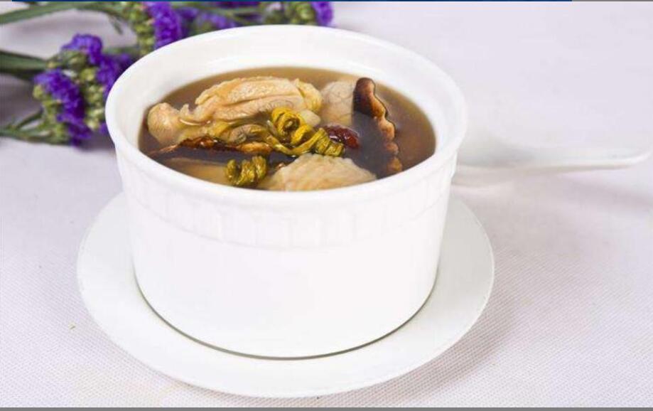 灵芝和石斛泡水喝的功效与作用 灵芝和石斛泡水喝的功效与作用