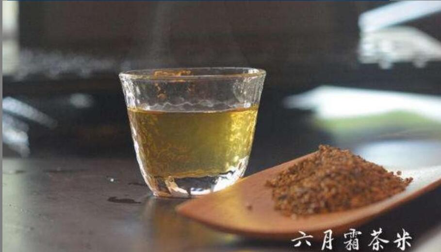 六月霜泡水喝的功效与作用 六月霜泡水喝的功效与作用