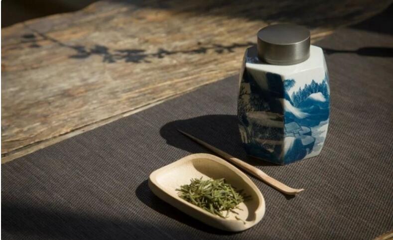 龙井茶适合什么人喝 龙井茶适合什么人喝