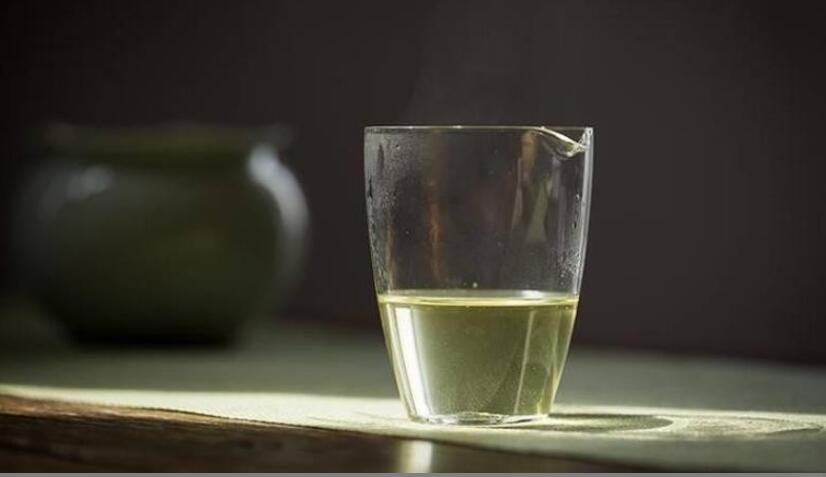 绿茶加盐的功效与作用 绿茶加盐的功效与作用