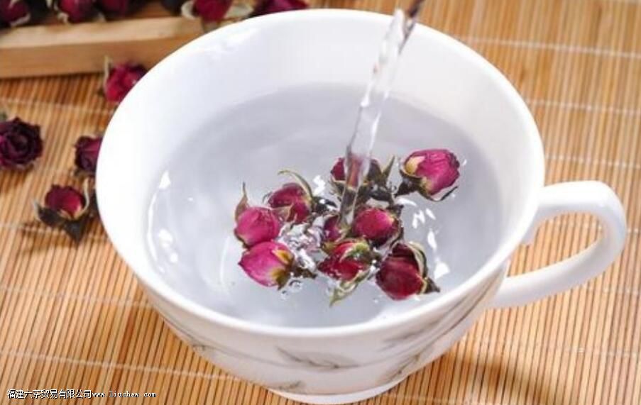 玫瑰花茶上火还是下火 玫瑰花茶上火还是下火