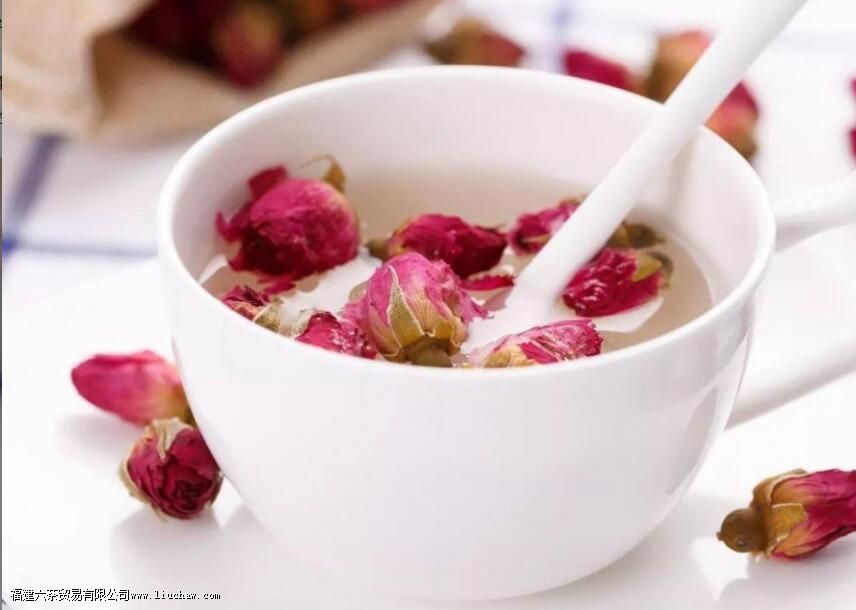 男人喝玫瑰花茶有什么好处 男人喝玫瑰花茶有什么好处