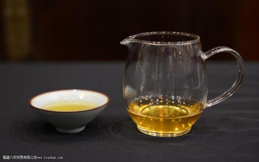 男人喝生普洱茶的好处 男人喝生普洱茶的好处