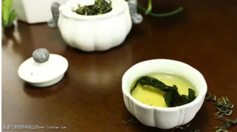 女人喝蒲公英茶的好处和坏处 女人喝蒲公英茶的好处和坏处