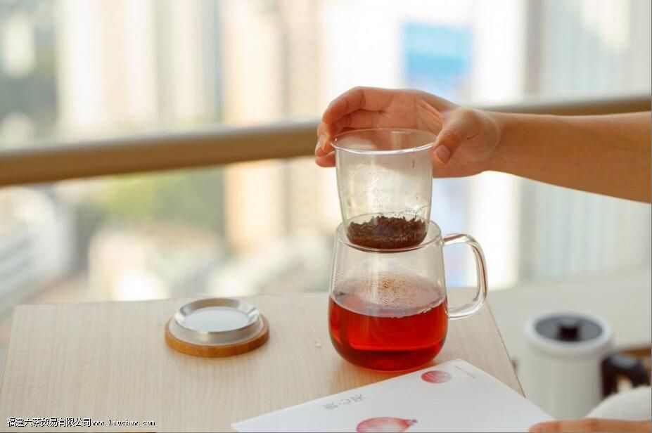 女人喝祁门红茶的功效与作用 女人喝祁门红茶的功效与作用