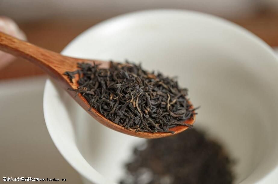 女人喝祁门红茶的功效与作用 女人喝祁门红茶的功效与作用