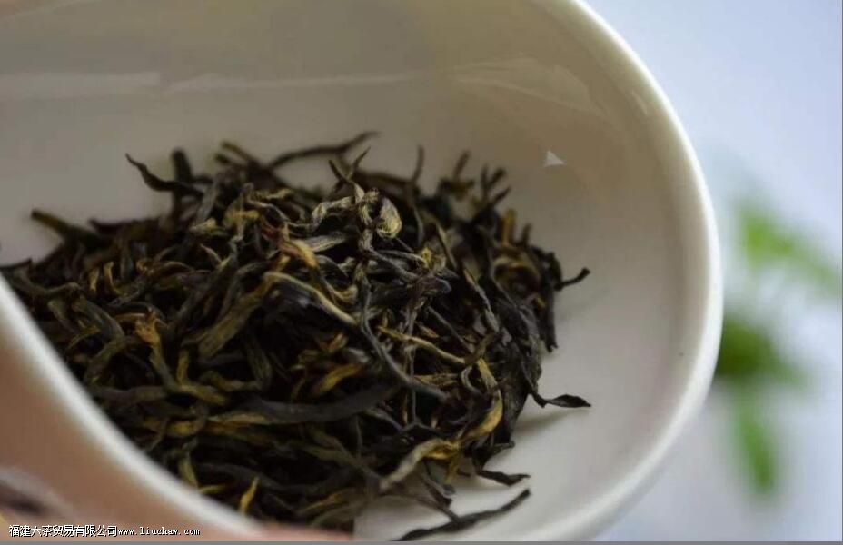 女生喝金骏眉有什么好处 女生喝金骏眉有什么好处