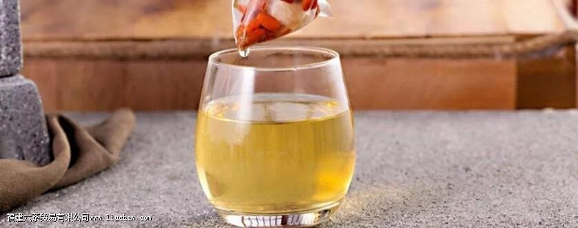 蒲公英红枣枸杞茶的功效与作用及禁忌症 蒲公英红枣枸杞茶的功效与作用及禁忌症