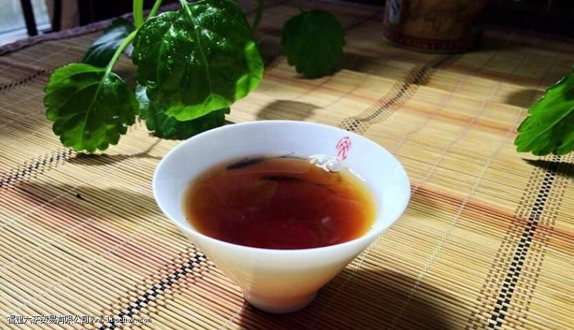 七子饼茶的功效与作用 七子饼茶的功效与作用