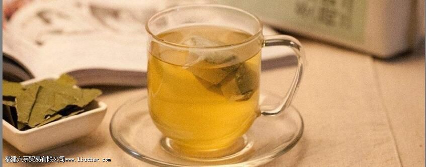 山楂和绿茶泡水的功效与禁忌 山楂和绿茶泡水的功效与禁忌