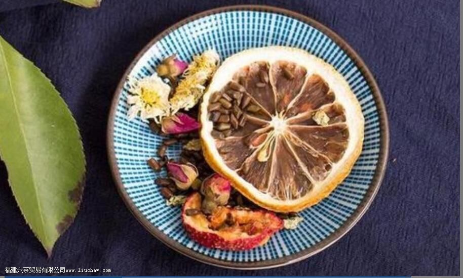 山楂菊花柠檬茶的功效与作用 山楂菊花柠檬茶的功效与作用