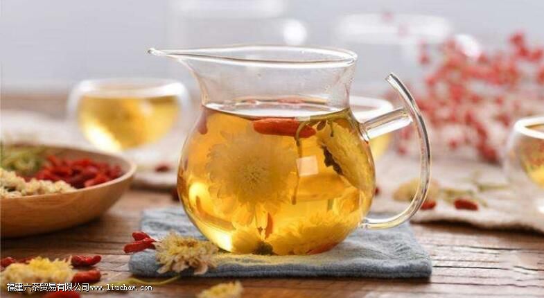 西洋参枸杞菊花茶的功效与作用及禁忌 西洋参枸杞菊花茶的功效与作用及禁忌
