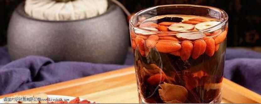 西洋参红枣枸杞泡水喝的功效 西洋参红枣枸杞泡水喝的功效