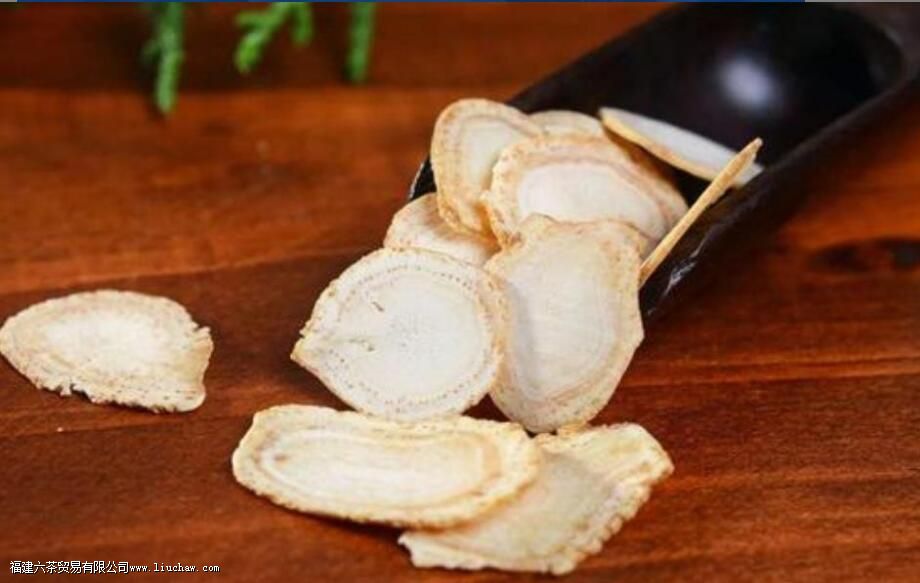 西洋参红枣枸杞泡水喝的功效 西洋参红枣枸杞泡水喝的功效