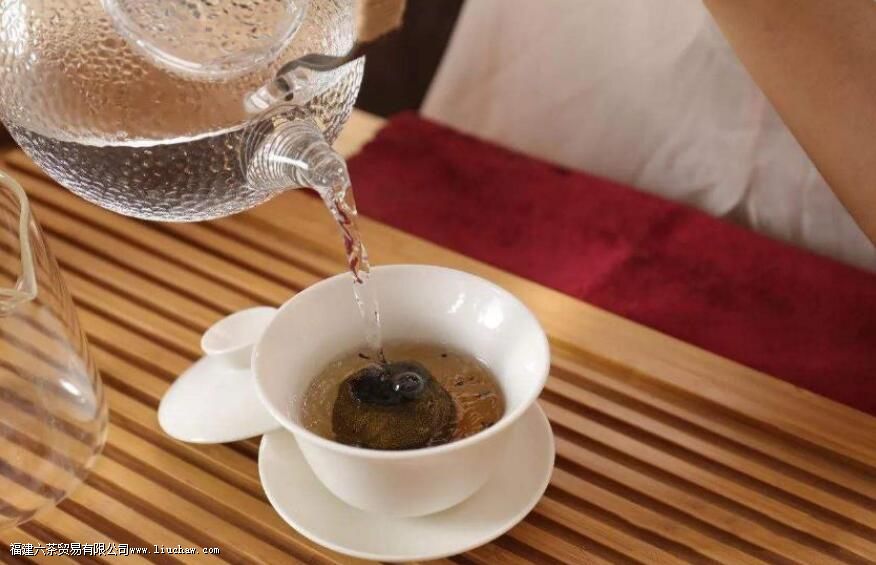 小青桔茶的功效与作用及食用方法 小青桔茶的功效与作用及食用方法