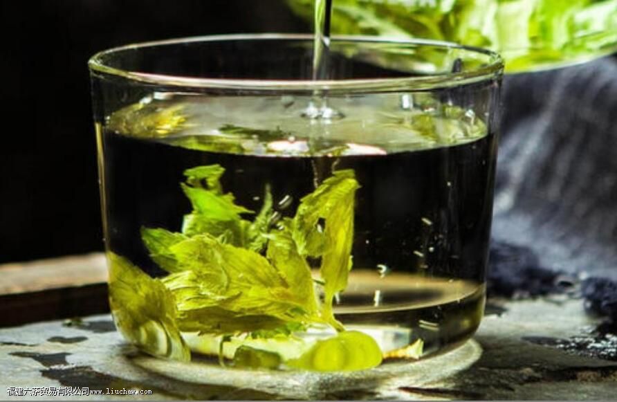 ����Ҷ��ˮ�ȵĹ�Ч������