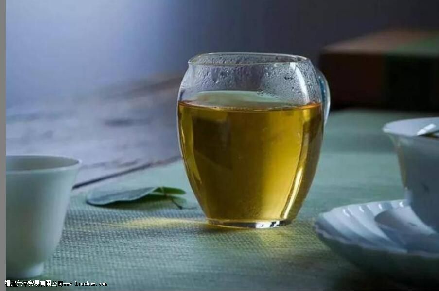 ��ƽˮ�ɲ��ʺ�ʲô�˺�