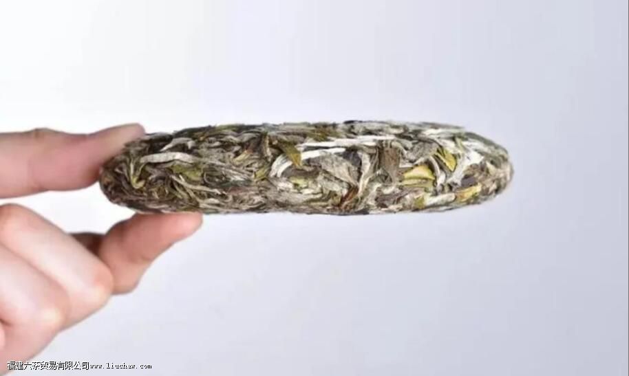 白茶和老白茶有什么区别 白茶和老白茶有什么区别