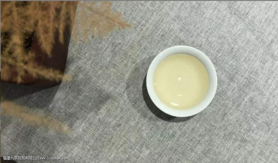 ��Ҷ������񣬺���Щ�����й�