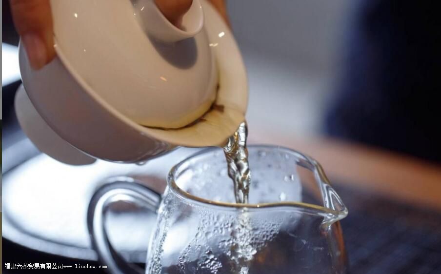 ��Ҷ������񣬺���Щ�����й�