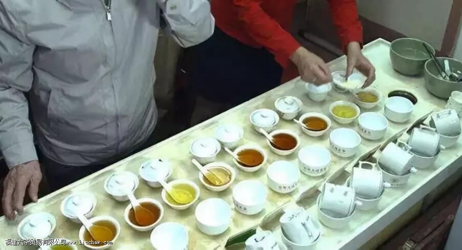 ��Ҷ��������Ŀ����Щ