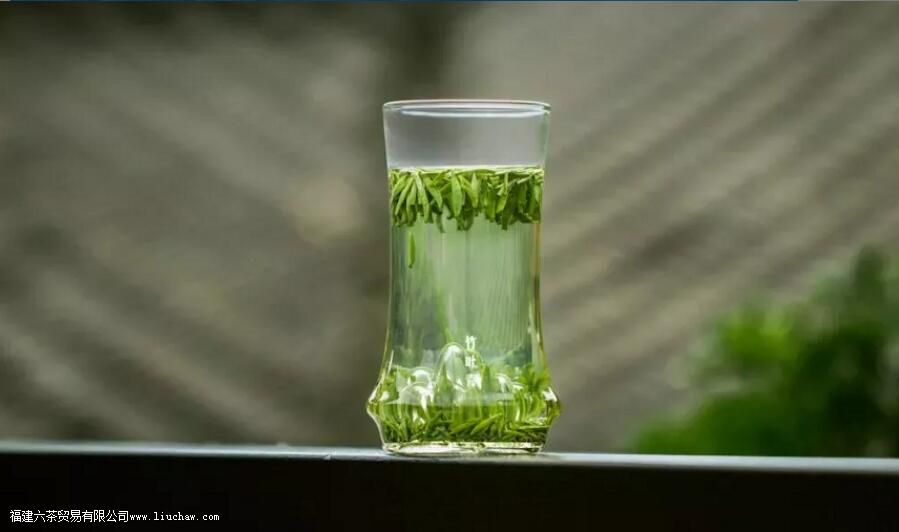 茶叶为什么有的上浮有的下沉 茶叶为什么有的上浮有的下沉