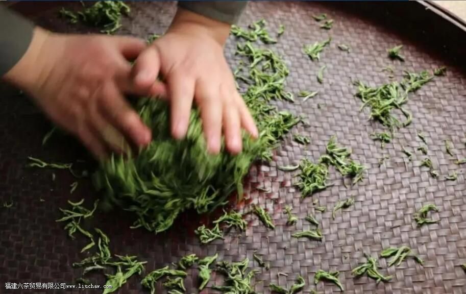 茶叶为什么有的上浮有的下沉 茶叶为什么有的上浮有的下沉