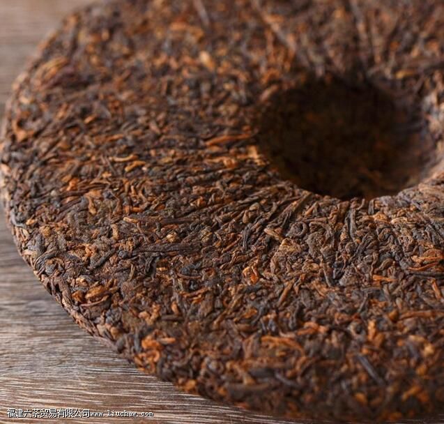 从5个维度,谈普洱生茶和熟茶的区别 从5个维度,谈普洱生茶和熟茶的区别