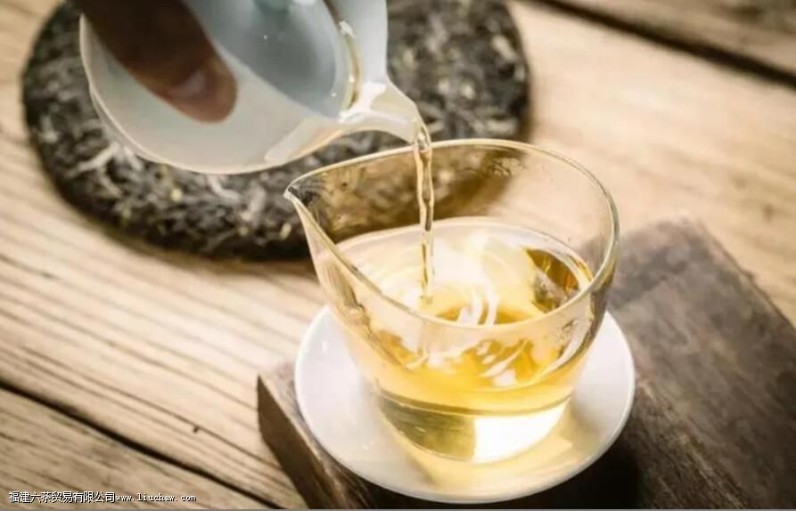 ���ն���ԭ���빤�սǶȷ������ն����Ƿ���д洢��ֵ