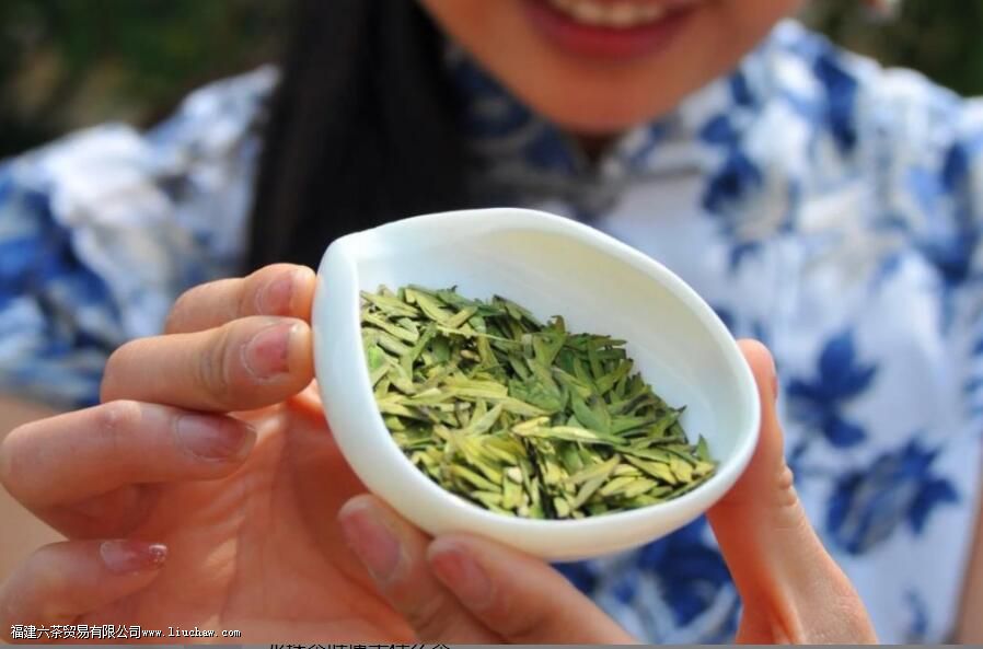 大佛龙井是什么茶 大佛龙井是什么茶