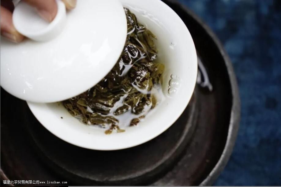 �����ն����Ʒ���ص�