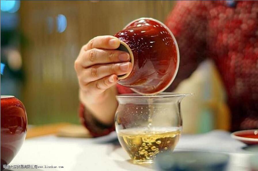 �����ݲ裬��ΰ���Ͷ����